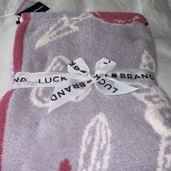 LUCKY BRAND Lavender Feather Knit Jacquard Throw - Picture 5 of 6